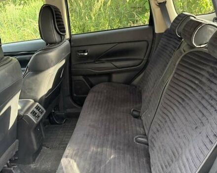 Мицубиси Аутлендер 2021 в Львове на Automoto.ua Черный Мицубиси Аутлендер, объемом двигателя 2.36 л и пробегом 31 тыс. км за 26600 $, фото 5 на Automoto.ua