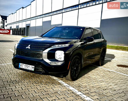 Чорний Міцубісі Аутлендер, об'ємом двигуна 2.49 л та пробігом 120 тис. км за 28500 $, фото 1 на Automoto.ua