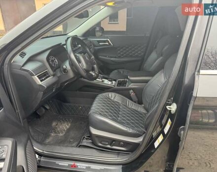 Черный Мицубиси Аутлендер, объемом двигателя 2.49 л и пробегом 87 тыс. км за 27100 $, фото 8 на Automoto.ua