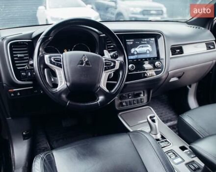 Черный Мицубиси Аутлендер, объемом двигателя 2.36 л и пробегом 110 тыс. км за 28900 $, фото 16 на Automoto.ua