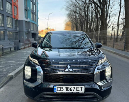 Черный Мицубиси Аутлендер, объемом двигателя 2.49 л и пробегом 56 тыс. км за 25900 $, фото 1 на Automoto.ua