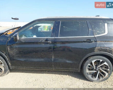 Черный Мицубиси Аутлендер, объемом двигателя 0 л и пробегом 78 тыс. км за 13500 $, фото 2 на Automoto.ua