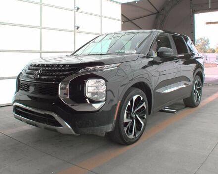 Черный Мицубиси Аутлендер, объемом двигателя 2.4 л и пробегом 65 тыс. км за 20200 $, фото 2 на Automoto.ua