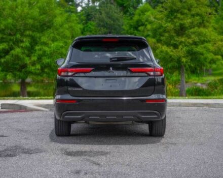 Черный Мицубиси Аутлендер, объемом двигателя 2.5 л и пробегом 10 тыс. км за 8000 $, фото 6 на Automoto.ua