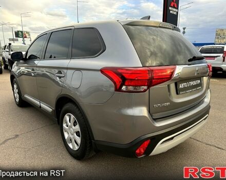 Чорний Міцубісі Аутлендер, об'ємом двигуна 2.5 л та пробігом 132 тис. км за 18140 $, фото 4 на Automoto.ua