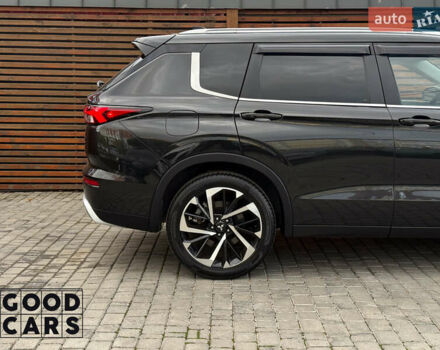 Чорний Міцубісі Аутлендер, об'ємом двигуна 2.49 л та пробігом 8 тис. км за 32000 $, фото 14 на Automoto.ua