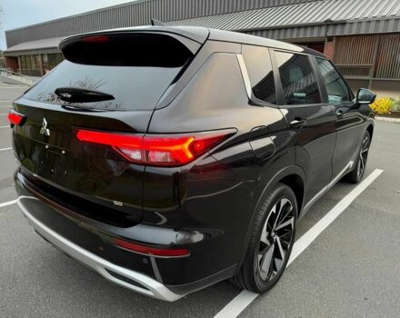 Черный Мицубиси Аутлендер, объемом двигателя 2.5 л и пробегом 13 тыс. км за 12000 $, фото 4 на Automoto.ua