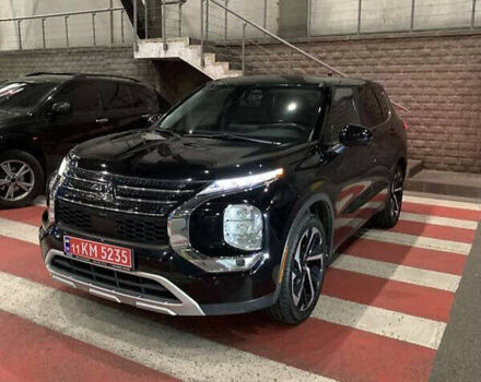 Черный Мицубиси Аутлендер, объемом двигателя 2.49 л и пробегом 70 тыс. км за 21000 $, фото 2 на Automoto.ua