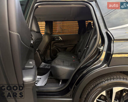 Чорний Міцубісі Аутлендер, об'ємом двигуна 2.49 л та пробігом 8 тис. км за 32000 $, фото 22 на Automoto.ua