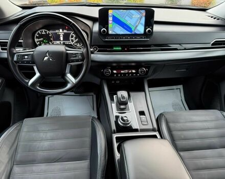 Черный Мицубиси Аутлендер, объемом двигателя 2.5 л и пробегом 13 тыс. км за 12000 $, фото 10 на Automoto.ua