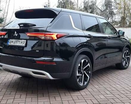 Черный Мицубиси Аутлендер, объемом двигателя 2.5 л и пробегом 69 тыс. км за 24500 $, фото 2 на Automoto.ua