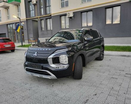 Черный Мицубиси Аутлендер, объемом двигателя 2.4 л и пробегом 120 тыс. км за 37500 $, фото 2 на Automoto.ua