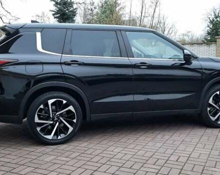 Черный Мицубиси Аутлендер, объемом двигателя 2.5 л и пробегом 69 тыс. км за 24500 $, фото 4 на Automoto.ua