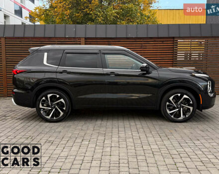 Чорний Міцубісі Аутлендер, об'ємом двигуна 2.49 л та пробігом 8 тис. км за 32000 $, фото 7 на Automoto.ua