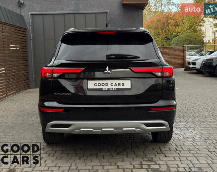 Чорний Міцубісі Аутлендер, об'ємом двигуна 2.49 л та пробігом 8 тис. км за 32000 $, фото 5 на Automoto.ua