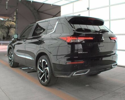 Черный Мицубиси Аутлендер, объемом двигателя 2.4 л и пробегом 65 тыс. км за 20200 $, фото 3 на Automoto.ua