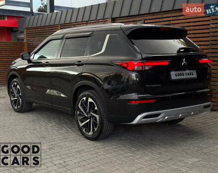 Чорний Міцубісі Аутлендер, об'ємом двигуна 2.49 л та пробігом 8 тис. км за 32000 $, фото 4 на Automoto.ua