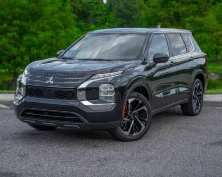 Черный Мицубиси Аутлендер, объемом двигателя 2.5 л и пробегом 10 тыс. км за 8000 $, фото 2 на Automoto.ua