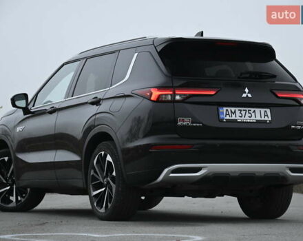 Черный Мицубиси Аутлендер, объемом двигателя 2.36 л и пробегом 20 тыс. км за 38000 $, фото 15 на Automoto.ua