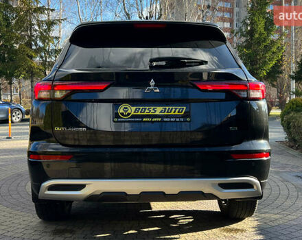 Черный Мицубиси Аутлендер, объемом двигателя 2.49 л и пробегом 6 тыс. км за 29300 $, фото 5 на Automoto.ua