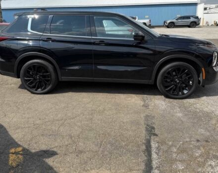 Черный Мицубиси Аутлендер, объемом двигателя 2.5 л и пробегом 23 тыс. км за 28500 $, фото 3 на Automoto.ua