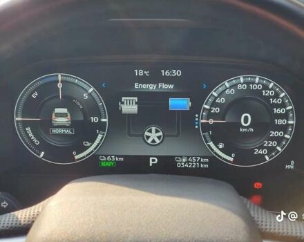 Черный Мицубиси Аутлендер, объемом двигателя 2.36 л и пробегом 37 тыс. км за 37000 $, фото 35 на Automoto.ua