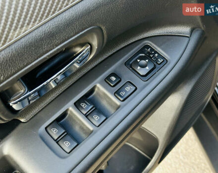 Черный Мицубиси Аутлендер, объемом двигателя 2.36 л и пробегом 64 тыс. км за 29900 $, фото 27 на Automoto.ua