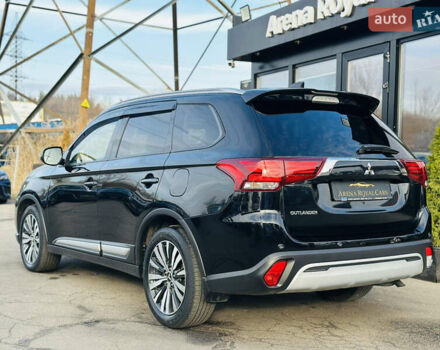 Черный Мицубиси Аутлендер, объемом двигателя 2.36 л и пробегом 64 тыс. км за 29900 $, фото 13 на Automoto.ua