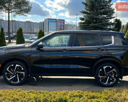 Черный Мицубиси Аутлендер, объемом двигателя 2.49 л и пробегом 6 тыс. км за 29300 $, фото 3 на Automoto.ua