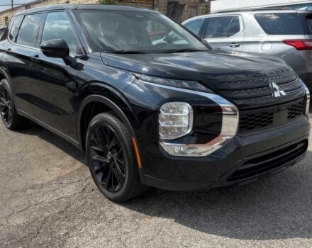 Черный Мицубиси Аутлендер, объемом двигателя 2.5 л и пробегом 23 тыс. км за 28500 $, фото 2 на Automoto.ua