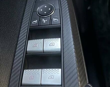 Черный Мицубиси Аутлендер, объемом двигателя 2.36 л и пробегом 37 тыс. км за 37000 $, фото 48 на Automoto.ua