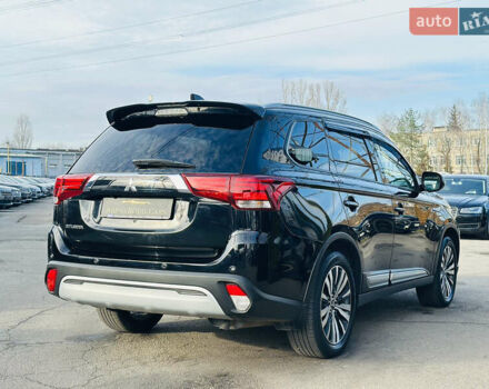 Черный Мицубиси Аутлендер, объемом двигателя 2.36 л и пробегом 64 тыс. км за 29900 $, фото 9 на Automoto.ua