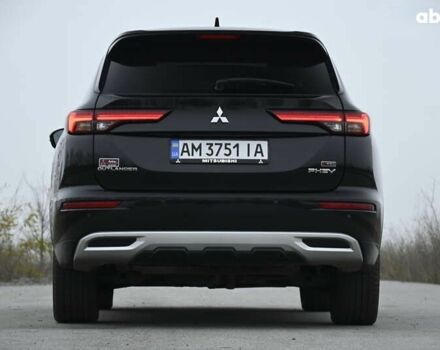 Черный Мицубиси Аутлендер, объемом двигателя 2.4 л и пробегом 20 тыс. км за 38000 $, фото 18 на Automoto.ua