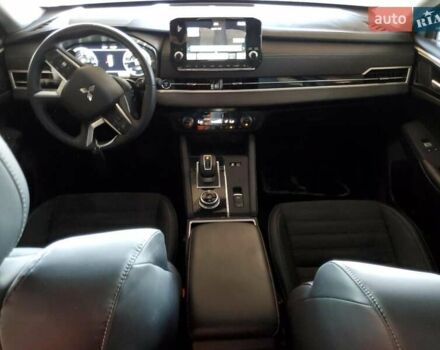 Черный Мицубиси Аутлендер, объемом двигателя 2.4 л и пробегом 24 тыс. км за 12050 $, фото 7 на Automoto.ua