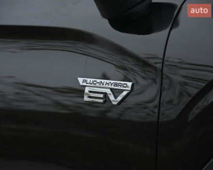 Черный Мицубиси Аутлендер, объемом двигателя 2.36 л и пробегом 20 тыс. км за 38000 $, фото 9 на Automoto.ua