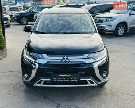 Черный Мицубиси Аутлендер, объемом двигателя 2.36 л и пробегом 64 тыс. км за 29900 $, фото 7 на Automoto.ua