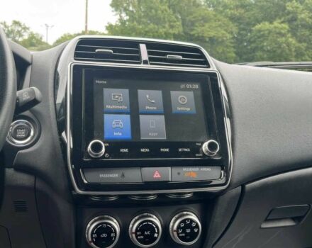 Черный Мицубиси Аутлендер, объемом двигателя 2 л и пробегом 17 тыс. км за 8800 $, фото 7 на Automoto.ua