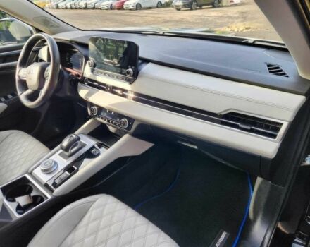 Черный Мицубиси Аутлендер, объемом двигателя 2.4 л и пробегом 26 тыс. км за 14200 $, фото 6 на Automoto.ua