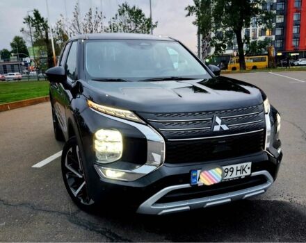 Черный Мицубиси Аутлендер, объемом двигателя 2.5 л и пробегом 5 тыс. км за 32499 $, фото 1 на Automoto.ua