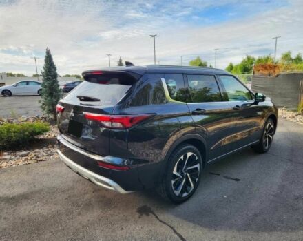 Черный Мицубиси Аутлендер, объемом двигателя 2.4 л и пробегом 27 тыс. км за 25400 $, фото 5 на Automoto.ua