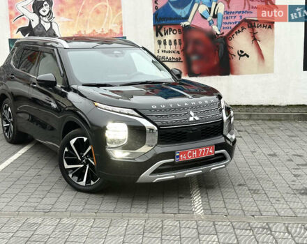 Черный Мицубиси Аутлендер, объемом двигателя 2.4 л и пробегом 56 тыс. км за 37300 $, фото 7 на Automoto.ua