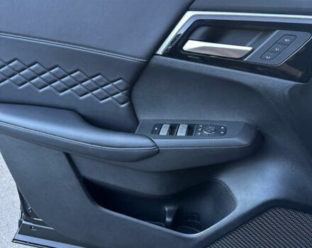 Черный Мицубиси Аутлендер, объемом двигателя 2.36 л и пробегом 21 тыс. км за 44000 $, фото 10 на Automoto.ua