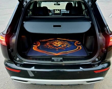 Черный Мицубиси Аутлендер, объемом двигателя 2.5 л и пробегом 5 тыс. км за 768 $, фото 4 на Automoto.ua