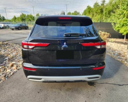 Черный Мицубиси Аутлендер, объемом двигателя 2.4 л и пробегом 27 тыс. км за 25400 $, фото 6 на Automoto.ua