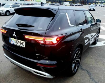 Черный Мицубиси Аутлендер, объемом двигателя 2.5 л и пробегом 5 тыс. км за 32499 $, фото 4 на Automoto.ua