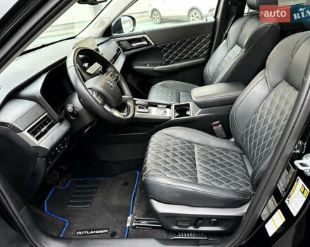 Черный Мицубиси Аутлендер, объемом двигателя 2.4 л и пробегом 56 тыс. км за 37300 $, фото 61 на Automoto.ua