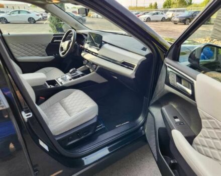 Чорний Міцубісі Аутлендер, об'ємом двигуна 0 л та пробігом 12 тис. км за 26000 $, фото 8 на Automoto.ua