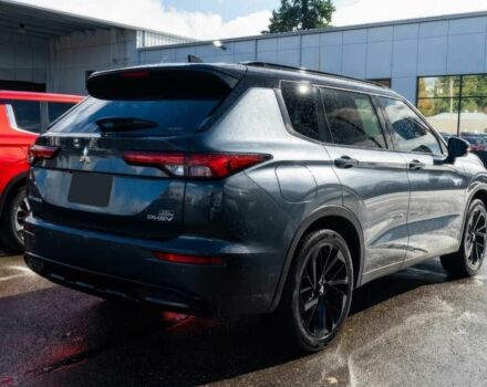 Черный Мицубиси Аутлендер, объемом двигателя 2.4 л и пробегом 6 тыс. км за 15200 $, фото 5 на Automoto.ua