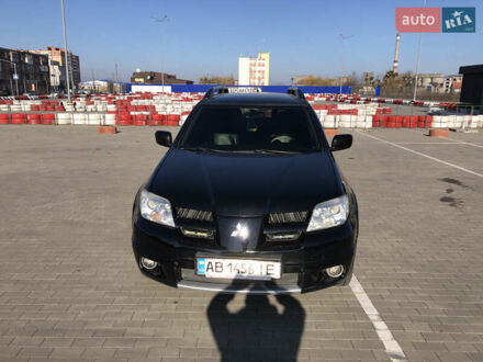 Міцубісі Аутлендер 2005 у Вінниці на Automoto.ua Чорний Міцубісі Аутлендер, об'ємом двигуна 2.38 л та пробігом 165 тис. км за 7150 $, фото 1 на Automoto.ua