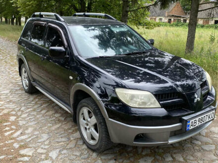 Міцубісі Аутлендер 2005 у Вінниці на Automoto.ua Чорний Міцубісі Аутлендер, об'ємом двигуна 2 л та пробігом 250 тис. км за 5800 $, фото 1 на Automoto.ua